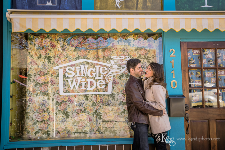 dallas truckyard engagement photograpy